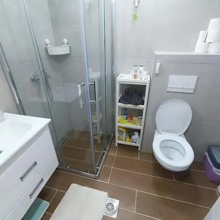 Krunet Apartment *